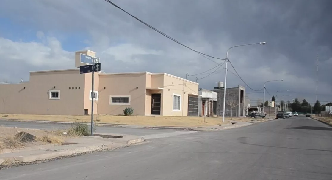 292251419_408675477954238_6168691345042949430_n