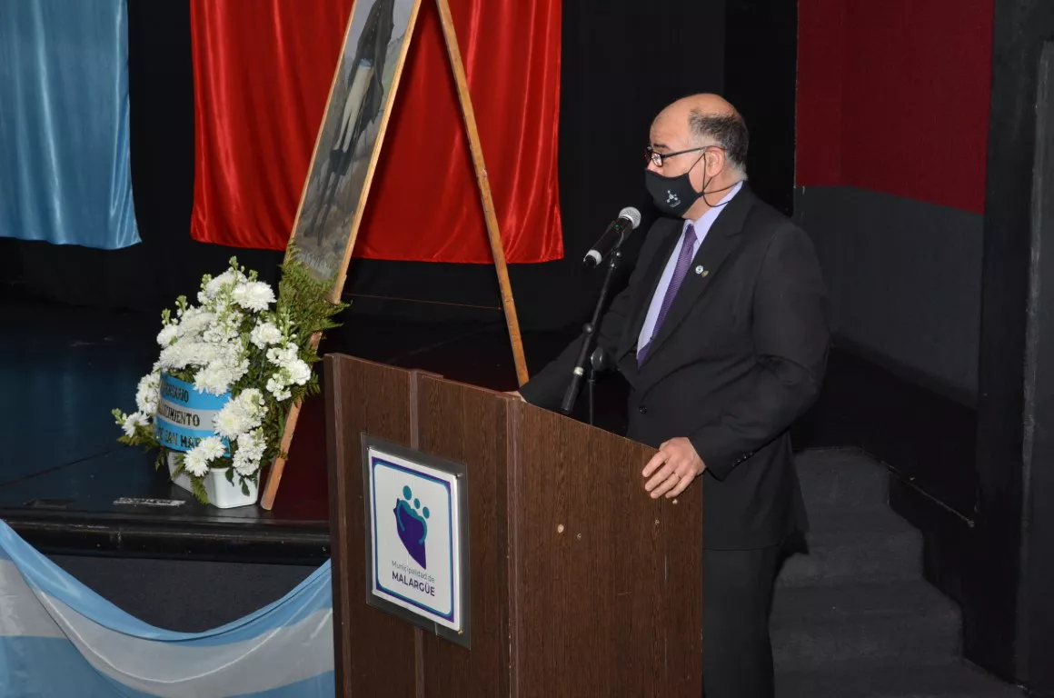 83290d9b-61b8-46ac-8cf3-5409f4fcdedb-1