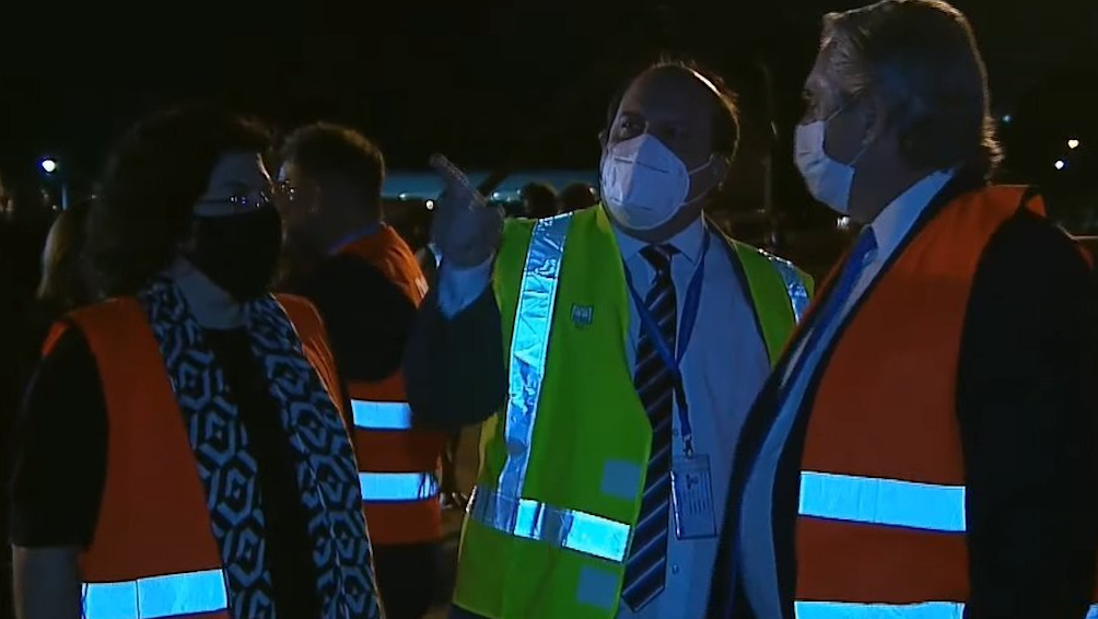 608b3acc08d80_1004x566