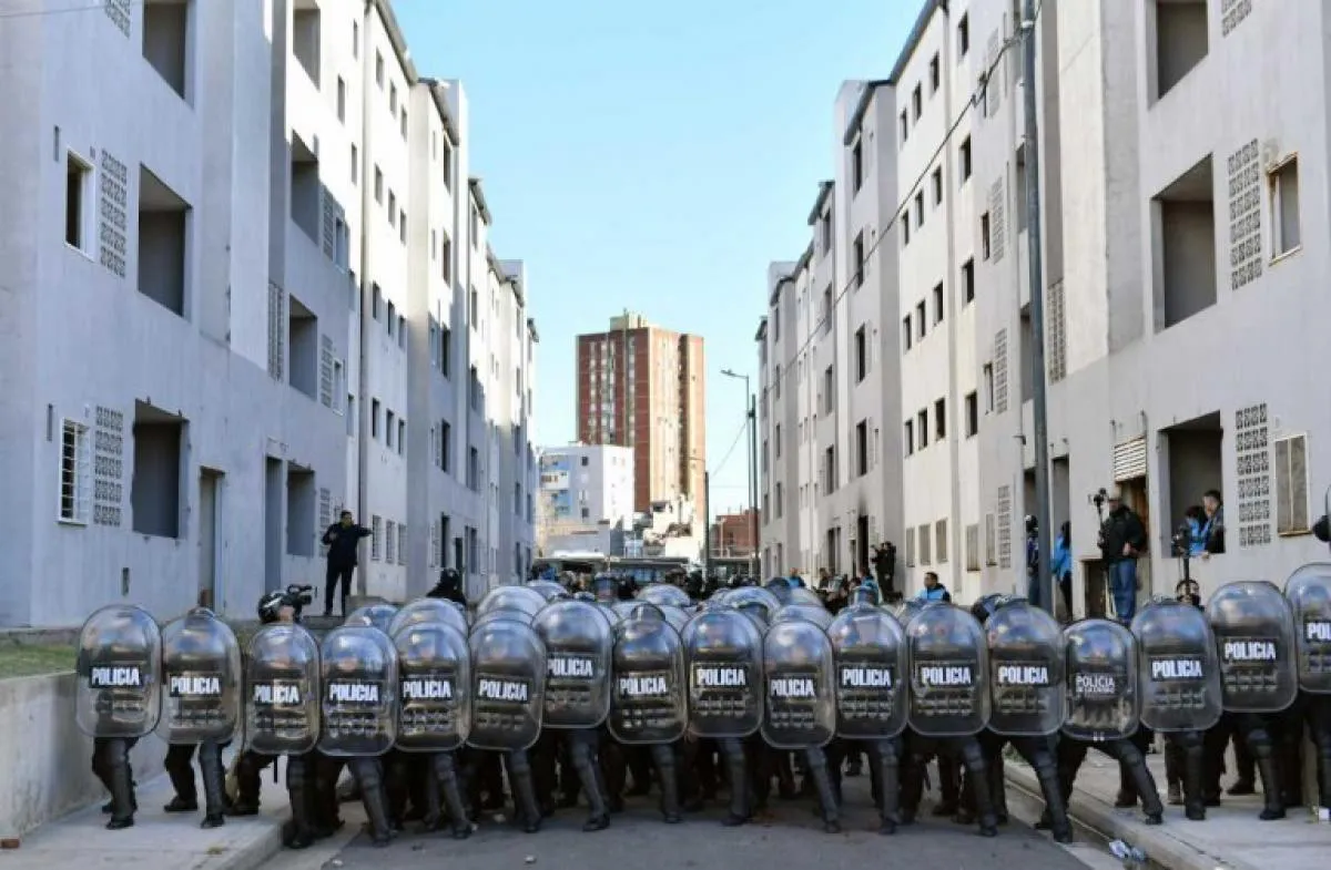 5f7ec787d03434d9fee5bd3062baf0ee_M