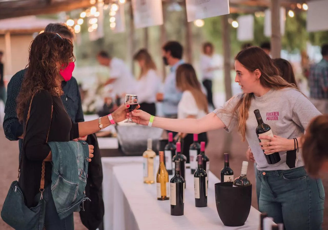 259875170_1548745392155188_3975668907133920939_n