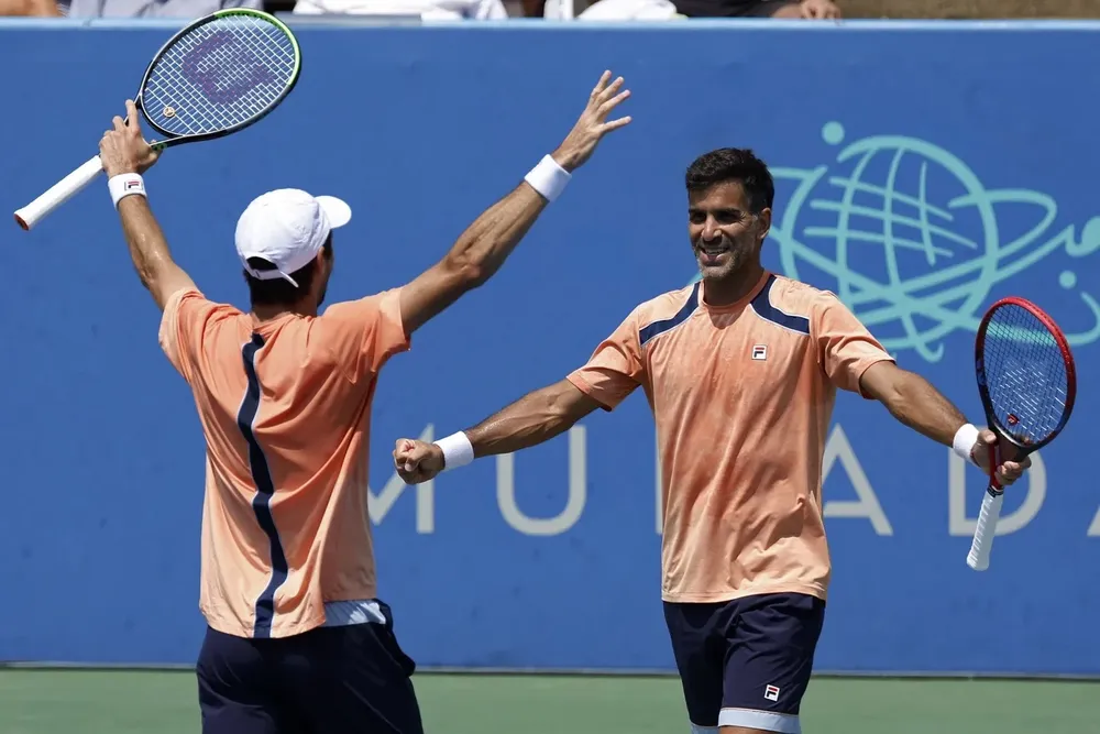 20230806t183401z_1779158212_mt4411