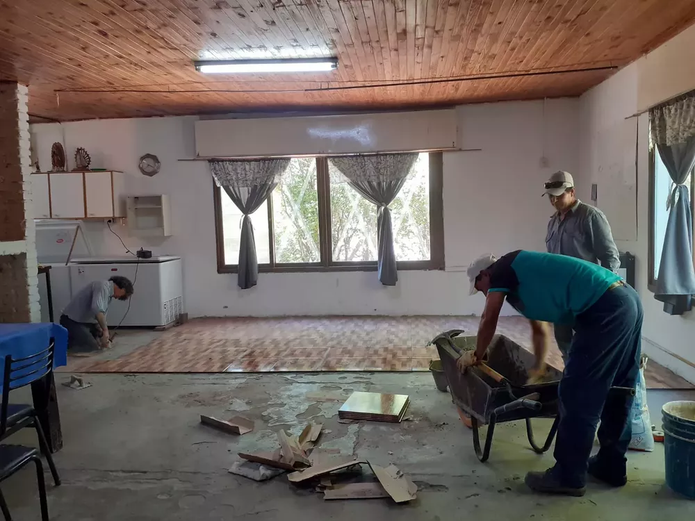 cd7d6950-718a-4bb8-b075-bfd75a1819a8-2