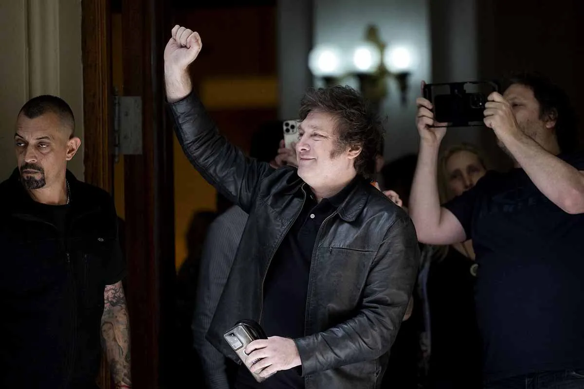 milei-voto-leo-vaca-telam