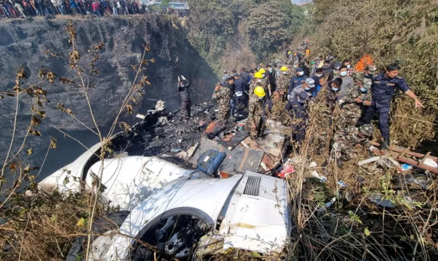 Screenshot 2023-01-15 at 11-16-31 Impresionante caída de un avión con 72 personas a bordo en Nepal un argentino viajaba en la aeronave - NA