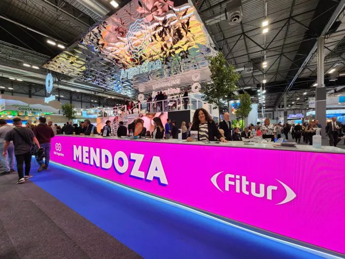 Stand-Mendoza-700x525