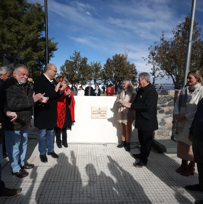 440940415_865625975592517_463293386756908945_n