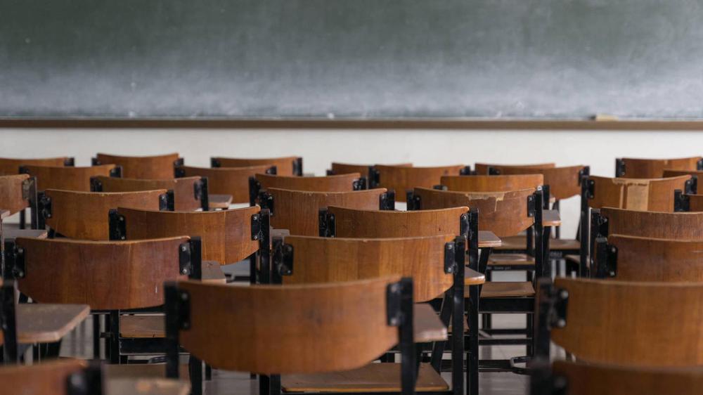 las-otras-aulas-vacias-un-recorrido-historico-a-traves-de-nuestras-clases-suspendidas