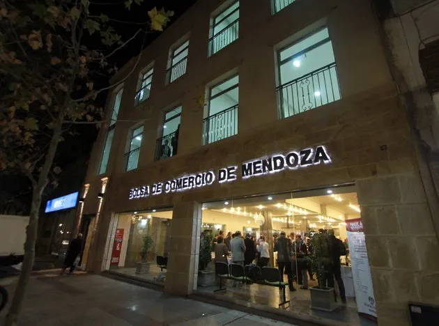 funcionara-la-oficina-21-del-segundo-piso-del-edificio-la-bolsa-comercio