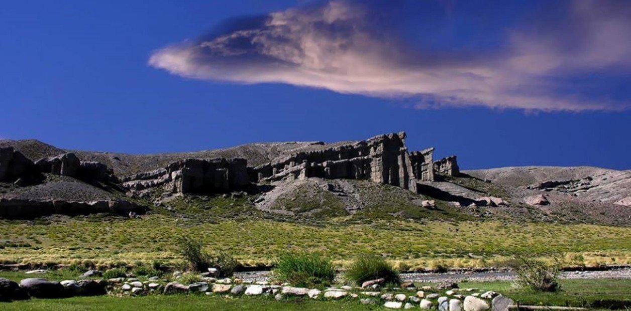 las-formaciones-de-castillos-de___cRXTR7d-_1256x620__1