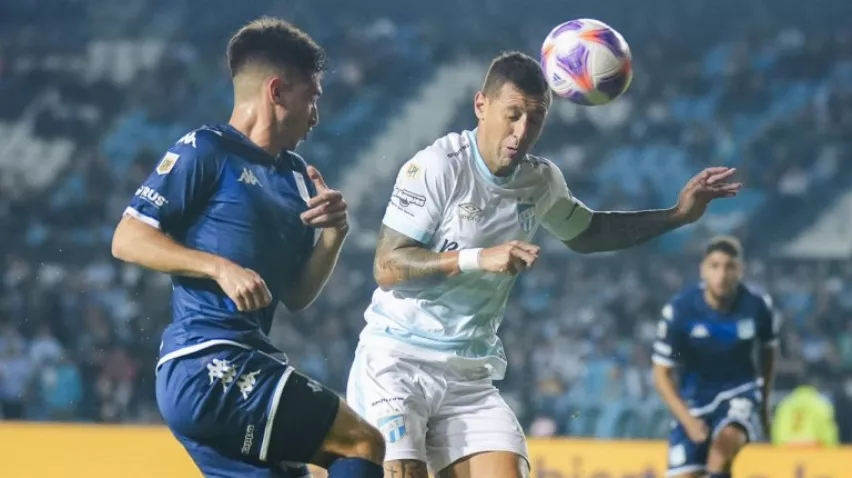 Screenshot 2023-04-24 at 22-32-54 Racing perdió ante Atlético Tucumán en el Cilindro de Avellaneda y se aleja de los punteros - NA