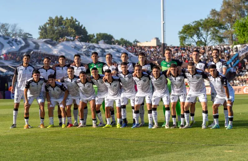 🏳️ RECONOCIMIENTO 🏴La Honorable Cámara de Diputados de Mendoza distinguió a nuestro Club por e
