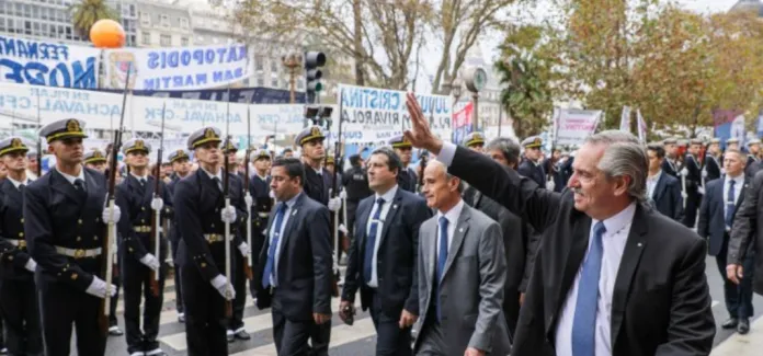 la-trastienda-del-ultimo-tedeum-de-alberto-fernandez-pedidos-de-unidad-el-dialogo-con-el-papa-y-el-saludo-con-sus-ministros
