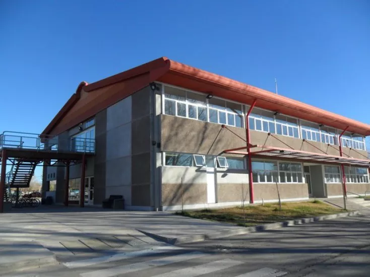 frente-campus-malarge_550_750