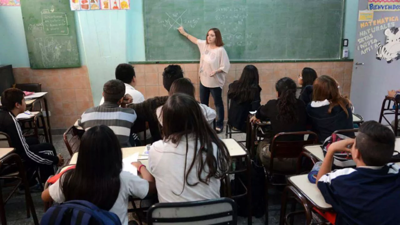 escuelas-secundarias-27042018-266361