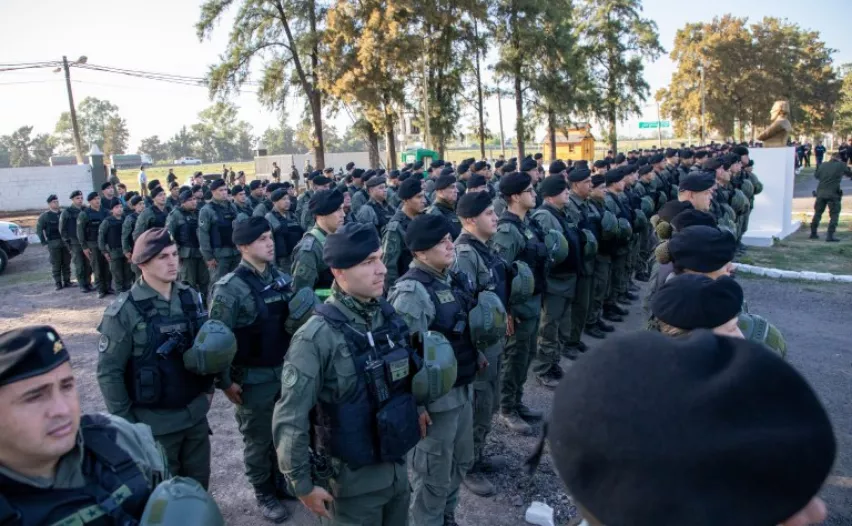 Screenshot 2023-03-08 at 13-40-59 El Gobierno concretó el refuerzo de las Fuerzas Federales en Rosario " Hay que llegar hasta el hueso" - NA