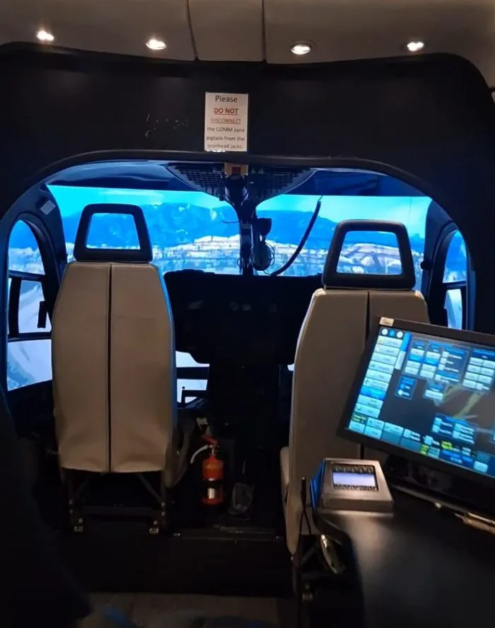 WhatsApp-Image-2025-03-10-at-15.30.15-700x1518