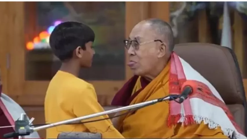 Screenshot 2023-04-10 at 11-22-55 El Dalai Lama pidió disculpas por un video en el que besa a un niño y le pide que le " chupe la lengua" - NA