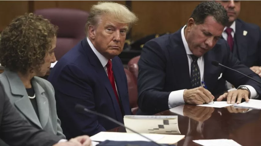 Screenshot 2023-04-04 at 20-39-47 Donald Trump se declaró no culpable de 34 cargos fue arrestado y luego quedó libre - NA