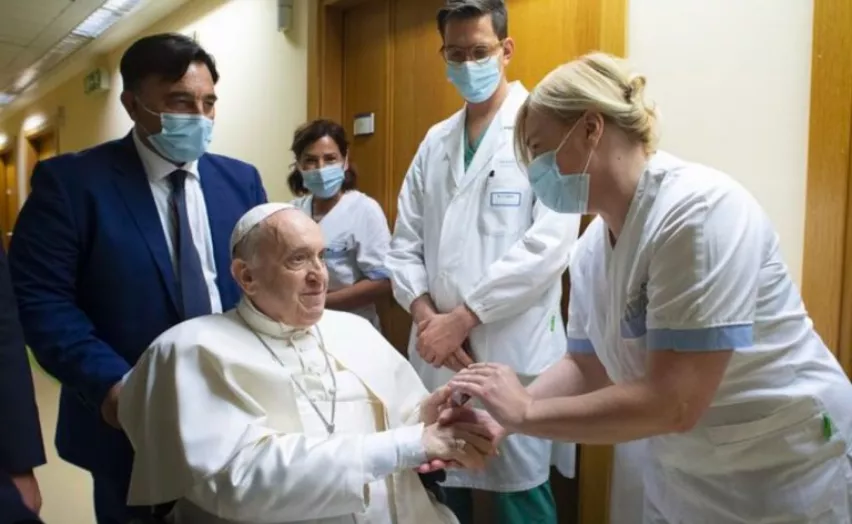 Screenshot 2023-04-01 at 09-14-10 El papa Francisco fue dado de alta y regresó al Vaticano &#34 Aún estoy vivo no tuve miedo&#34 - NA