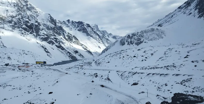 alta-montana-nieve-paso-internacional-los-libertadores-temporal-nevadas