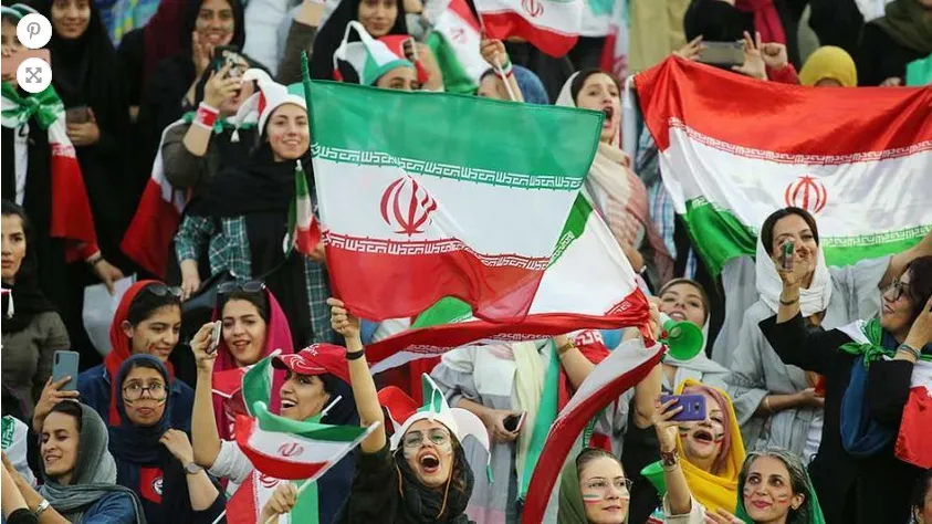 Screenshot 2023-07-10 at 10-24-25 Las mujeres podrán ver partidos de fútbol masculino en Irán