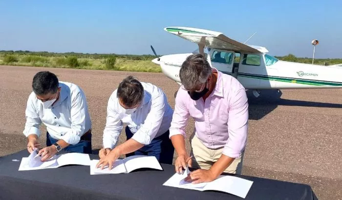 firma-acta-1-700x411