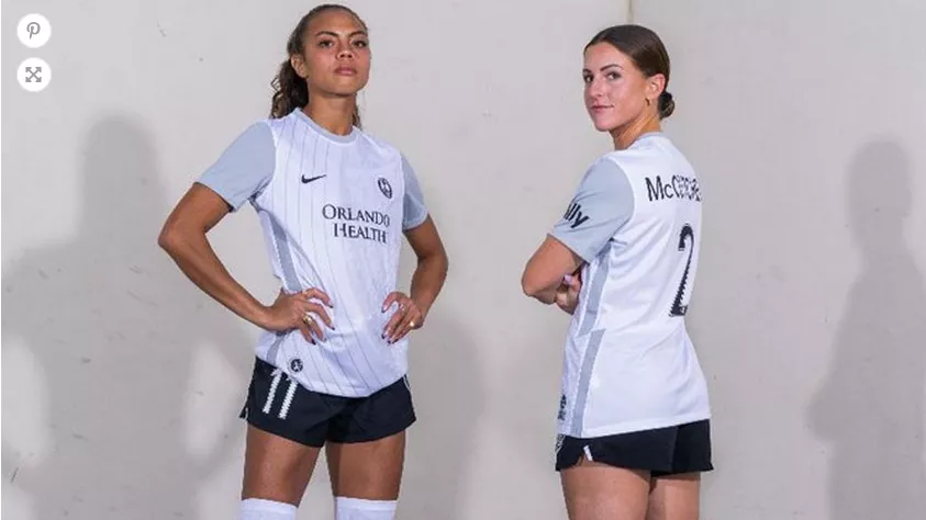 Screenshot 2023-03-04 at 19-22-06 Un equipo de fútbol cambió su uniforme para comodidad de sus jugadoras durante la menstruación
