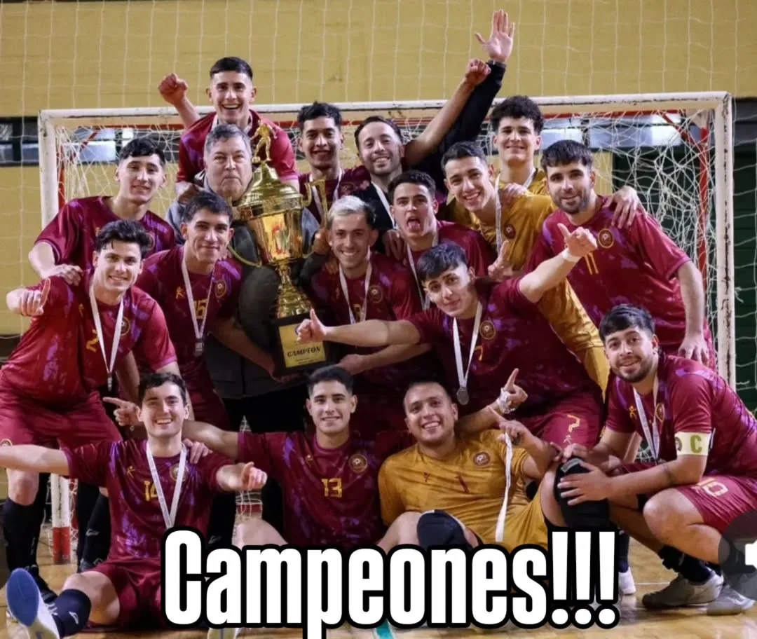 15 coronas y un grito que todavía retumbaMendoza volvió a escribir su nombre con tinta dorada e