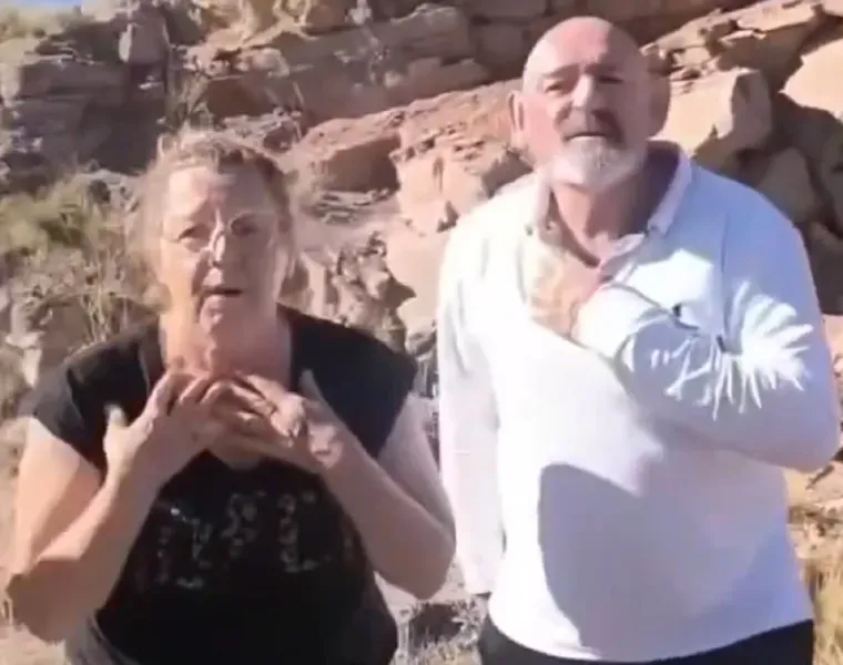 turistas-escrachados